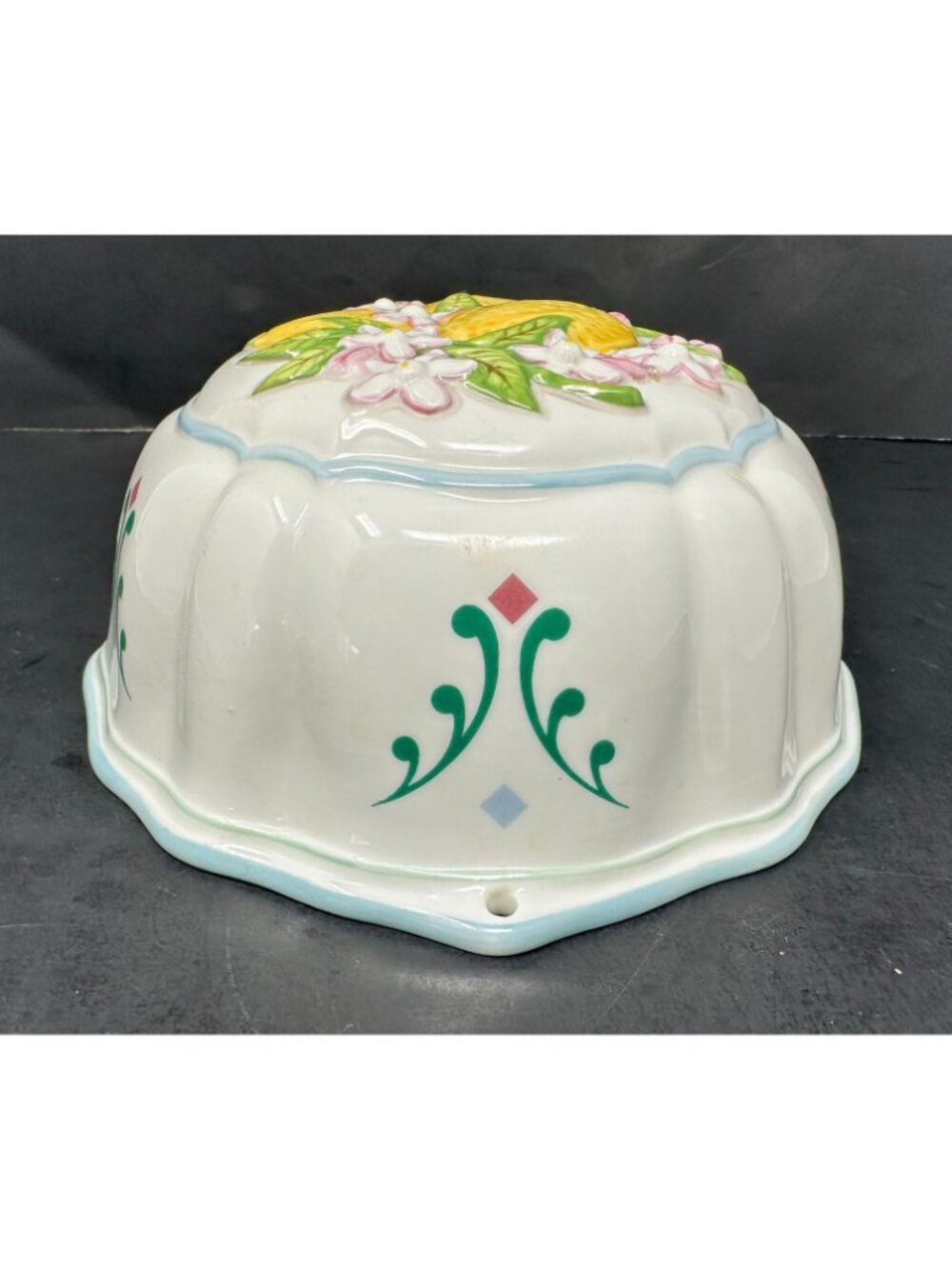 LE CORDON BLEU LEMONS Porcelain Mould Wall Decor Kitchen Home Franklin Mint - Picture 4 of 7